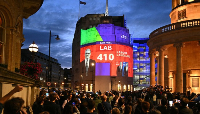 Labour Party's Landslide Victory Ends 14 Years of Conservative Rule