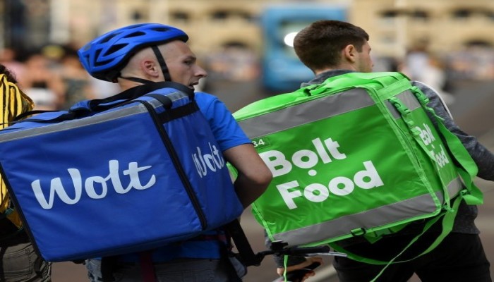 Food courier fleet operators have been barred from recruit  to new additional  worker