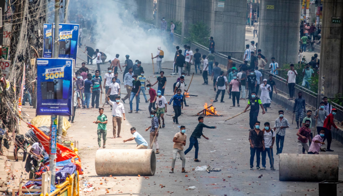 Bangladesh imposes communications blackout as protest violence continues