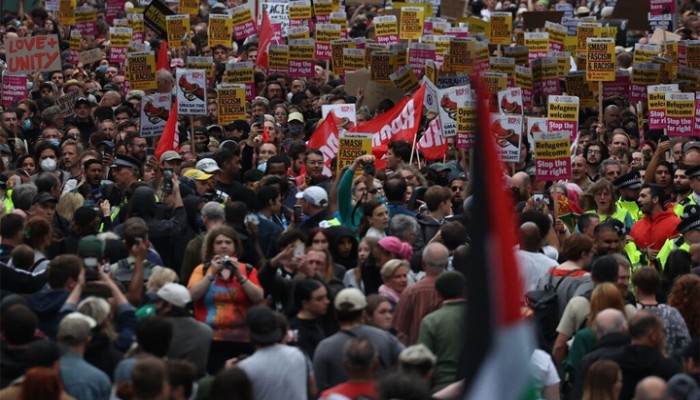 Antiracism Protesters Gather Across Britain Amid Fears of Far-Right Riots