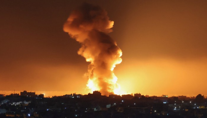 Israel Launches Fresh Airstrikes Near Beirut